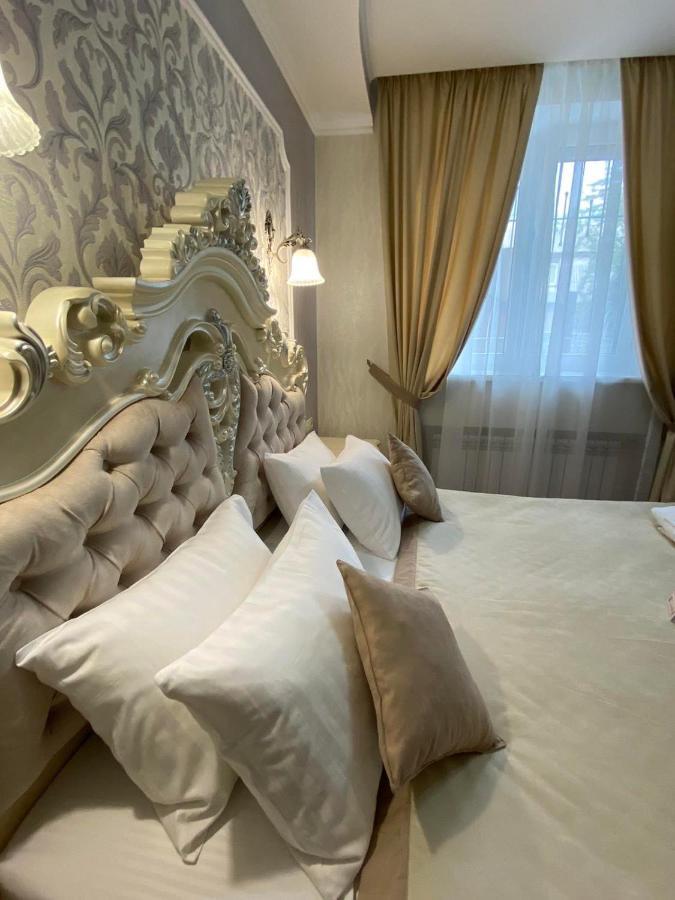 Grand Christer Hotel Kiev Bagian luar foto