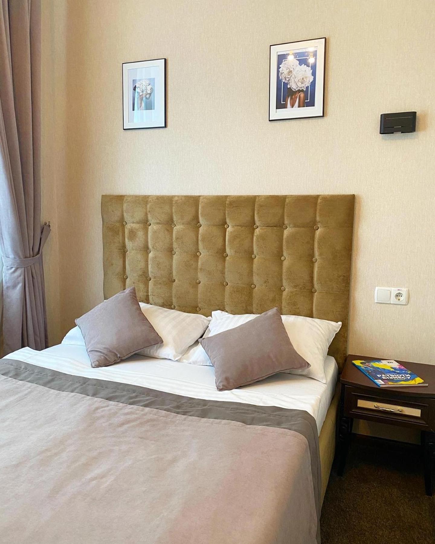 Grand Christer Hotel Kiev Bagian luar foto