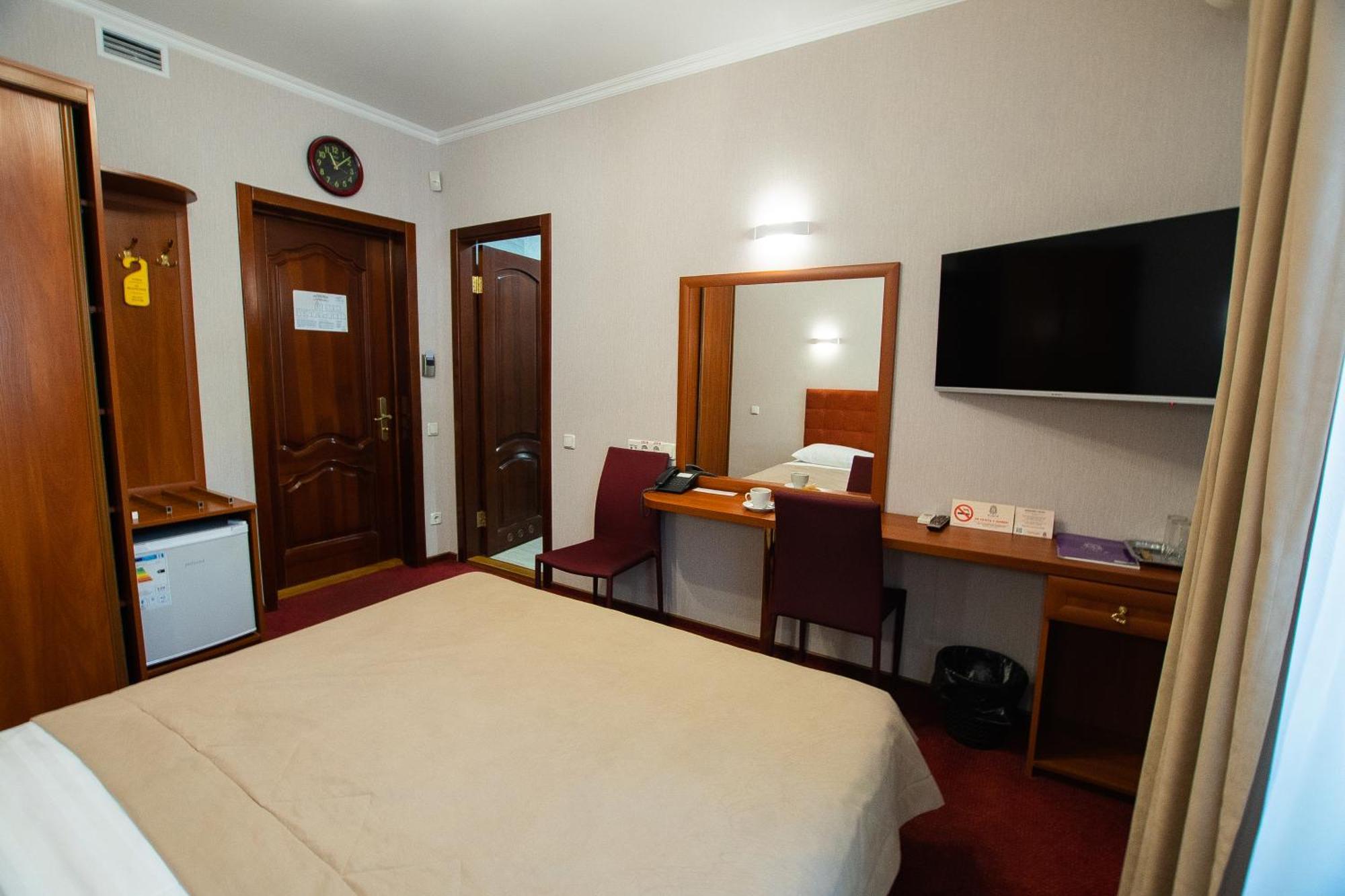 Grand Christer Hotel Kiev Ruang foto